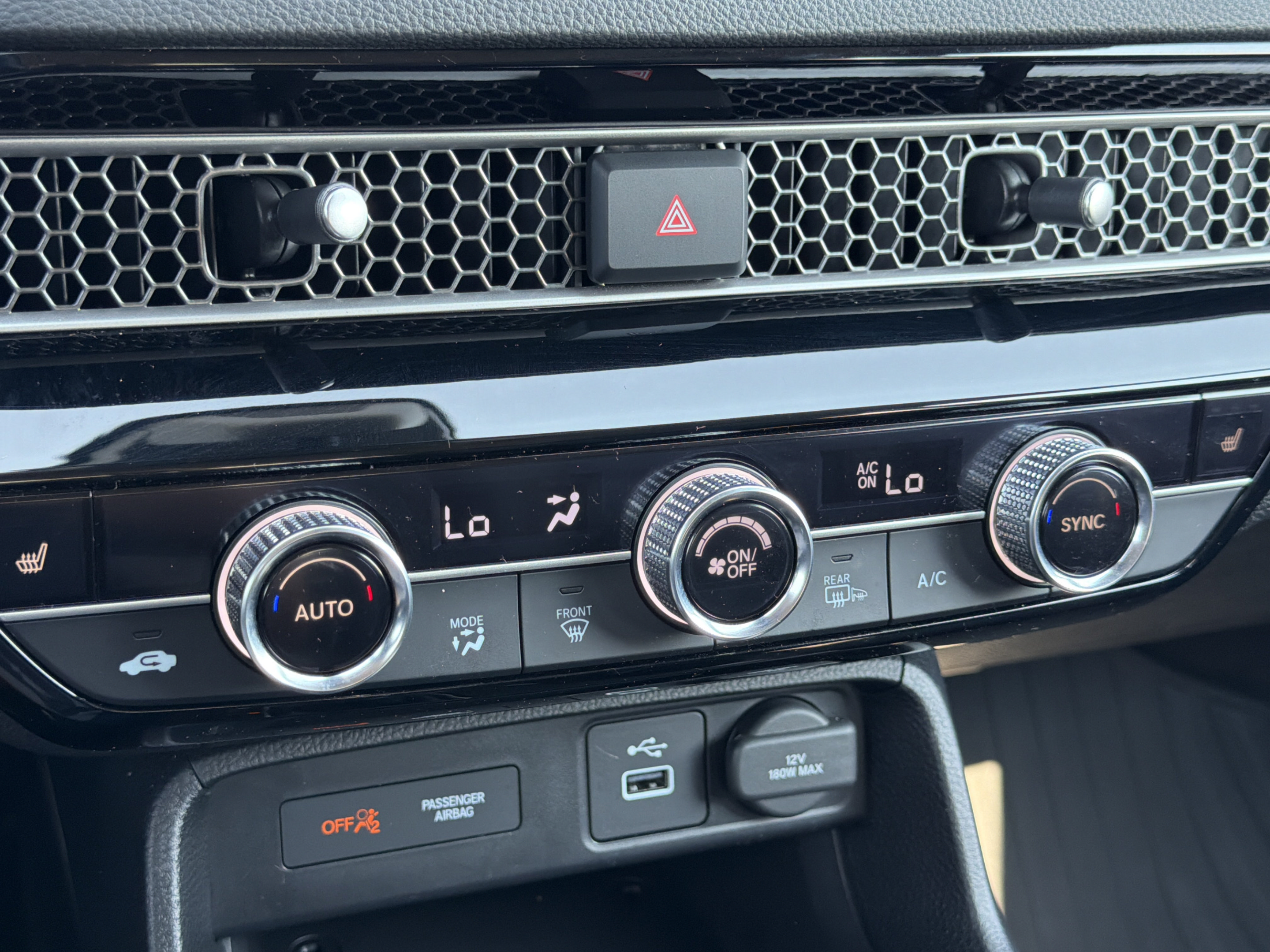 Certified 2024 Honda Civic EX-L image 28