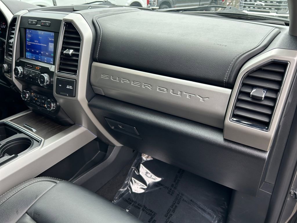 Used 2021 Ford F250 Lariat w/ FX4 Off-Road Package image 27