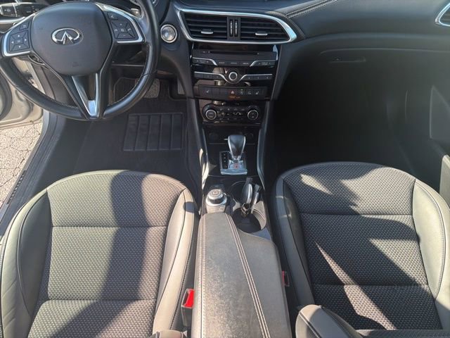 Used 2019 INFINITI QX30 Premium w/ Navigation Package image 24