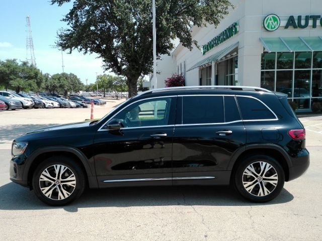 Used 2024 Mercedes-Benz GLB 250 w/ Exclusive Package image 14