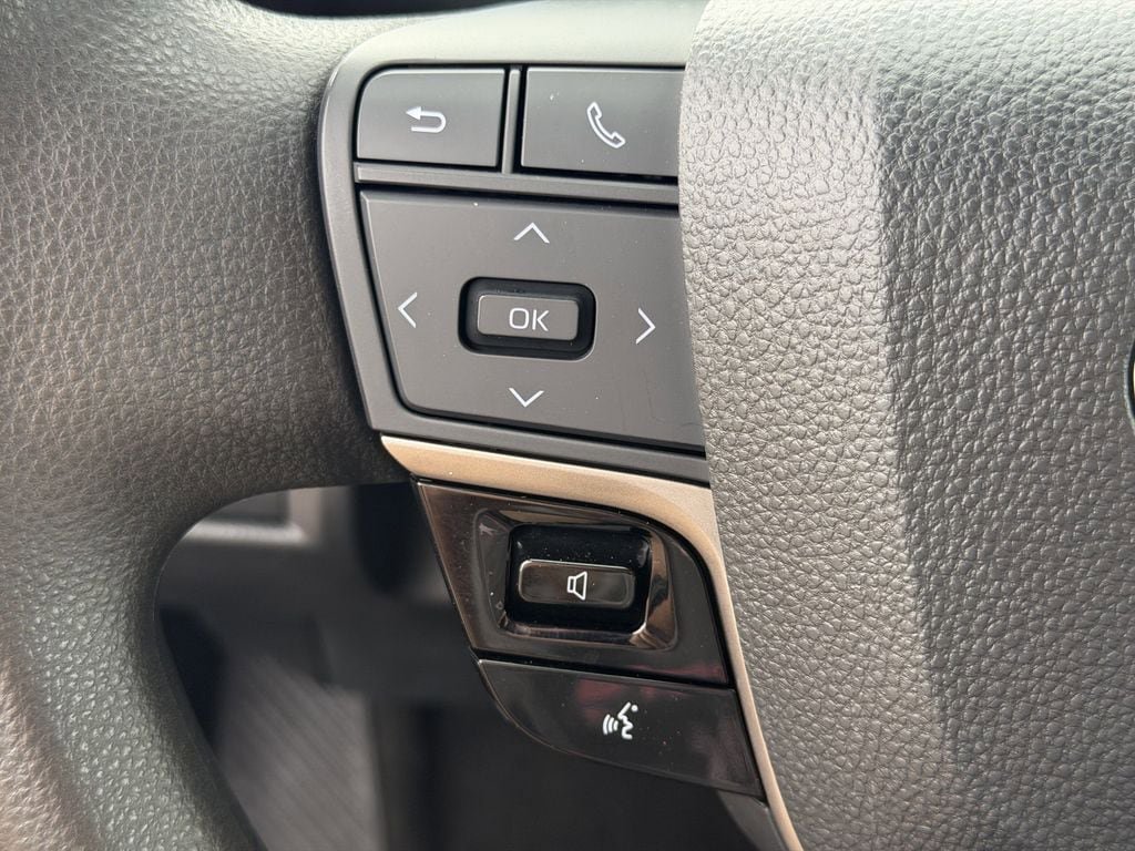 Used 2025 Toyota Camry LE FWD image 24