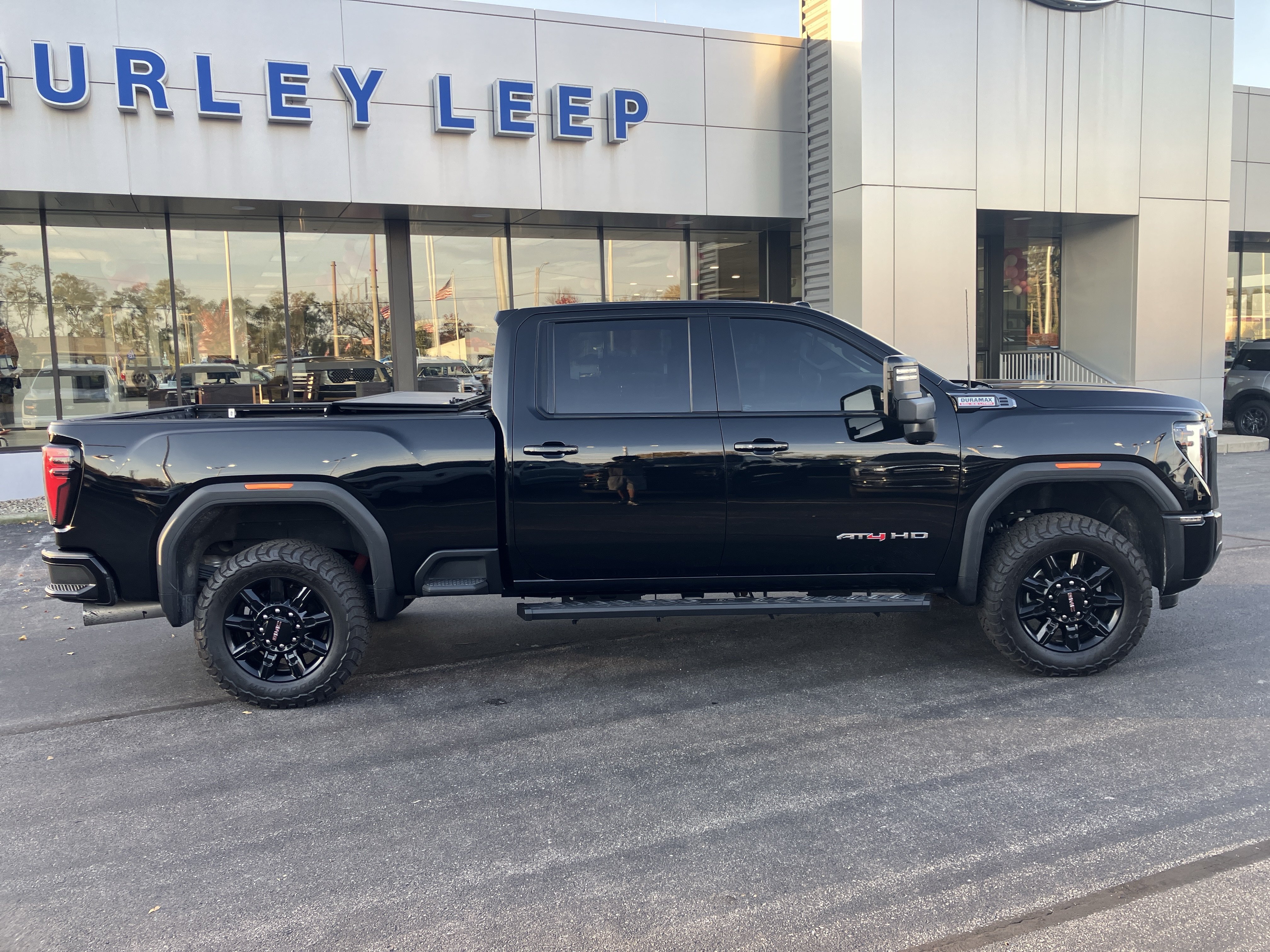 Used 2026 GMC Sierra 2500 AT4 w/ AT4 Preferred Package AWD/4WD image 8