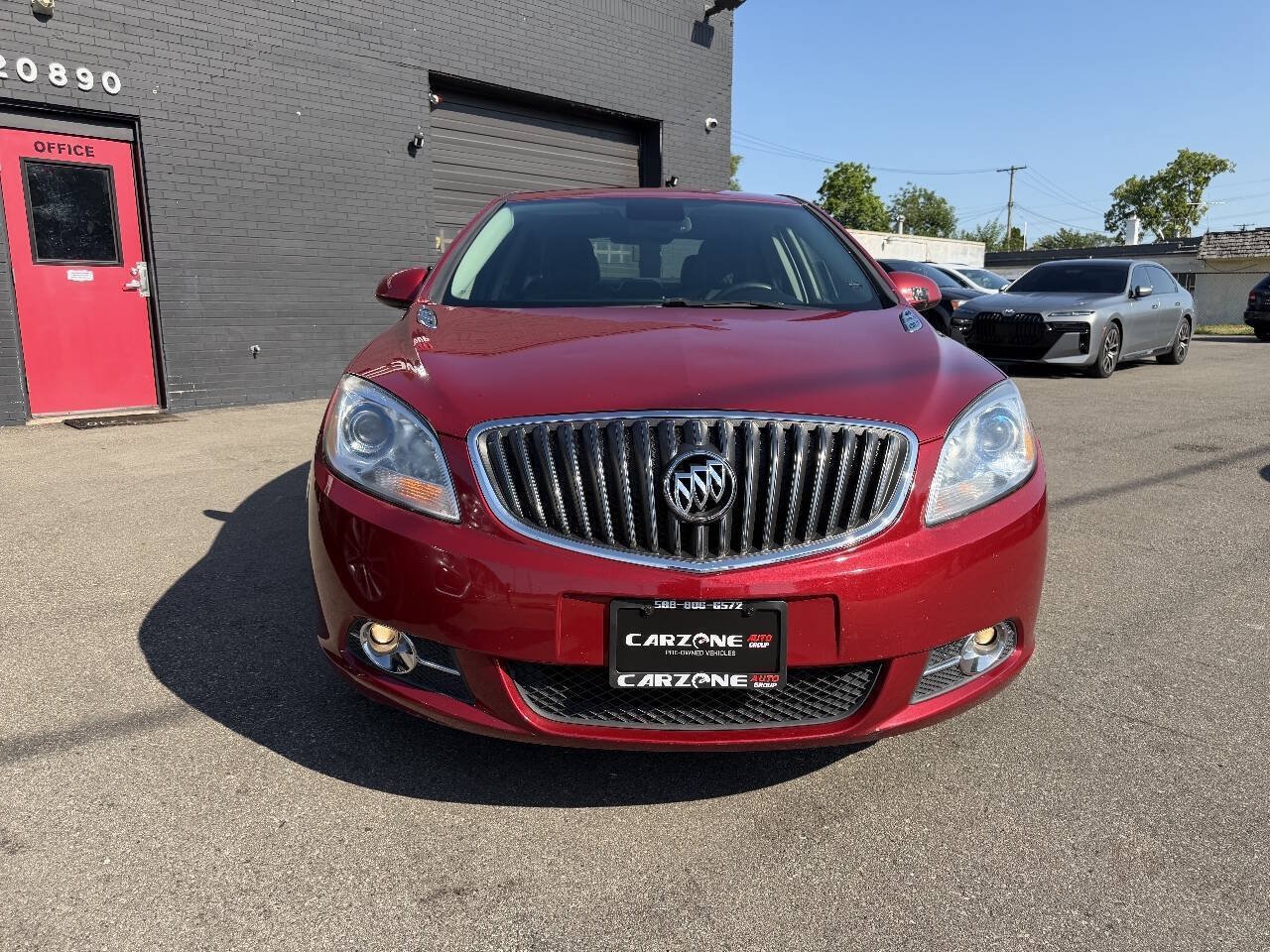 Used 2012 Buick Verano Convenience FWD image 2