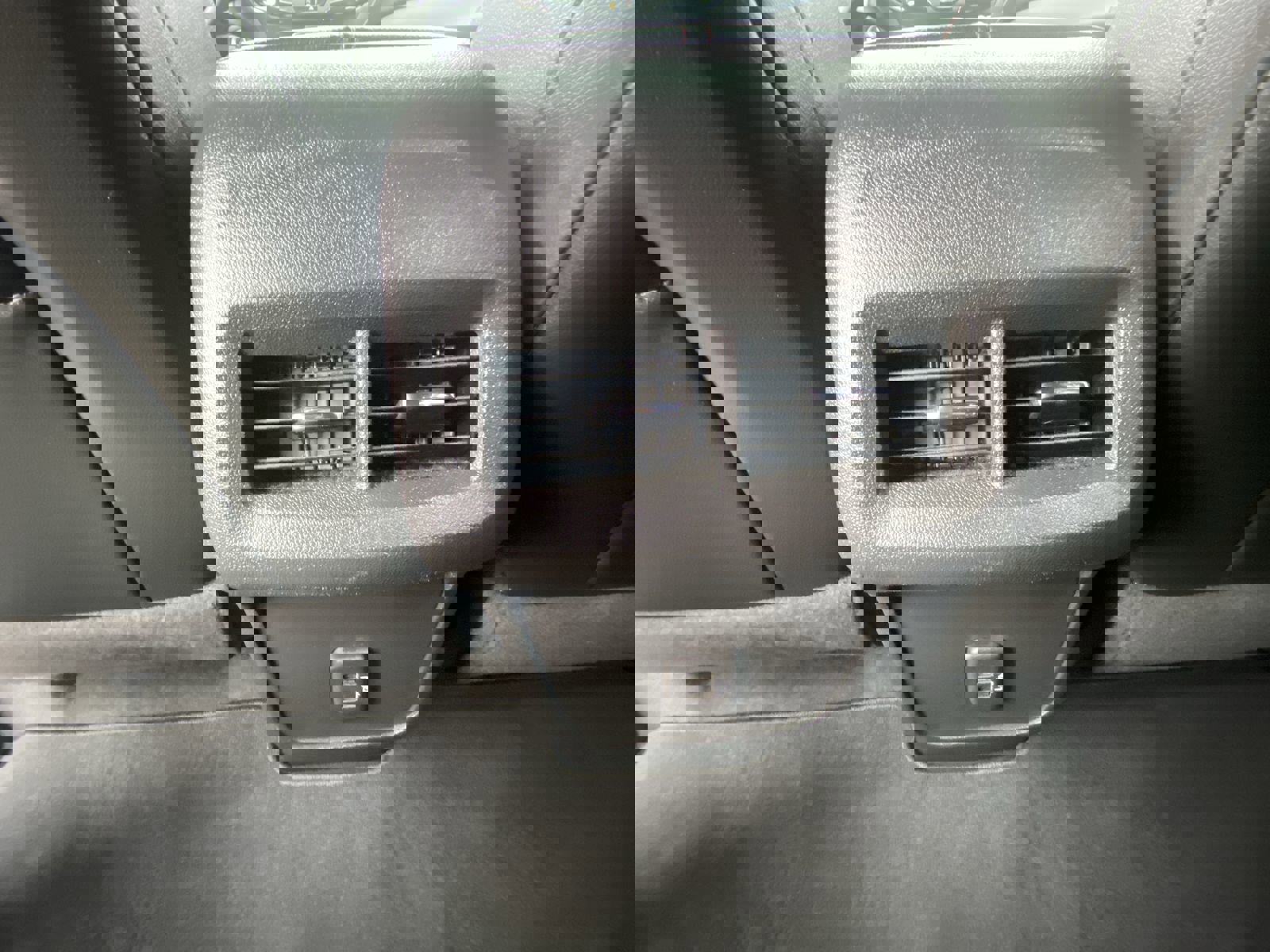 Used 2023 Chevrolet Equinox RS image 71