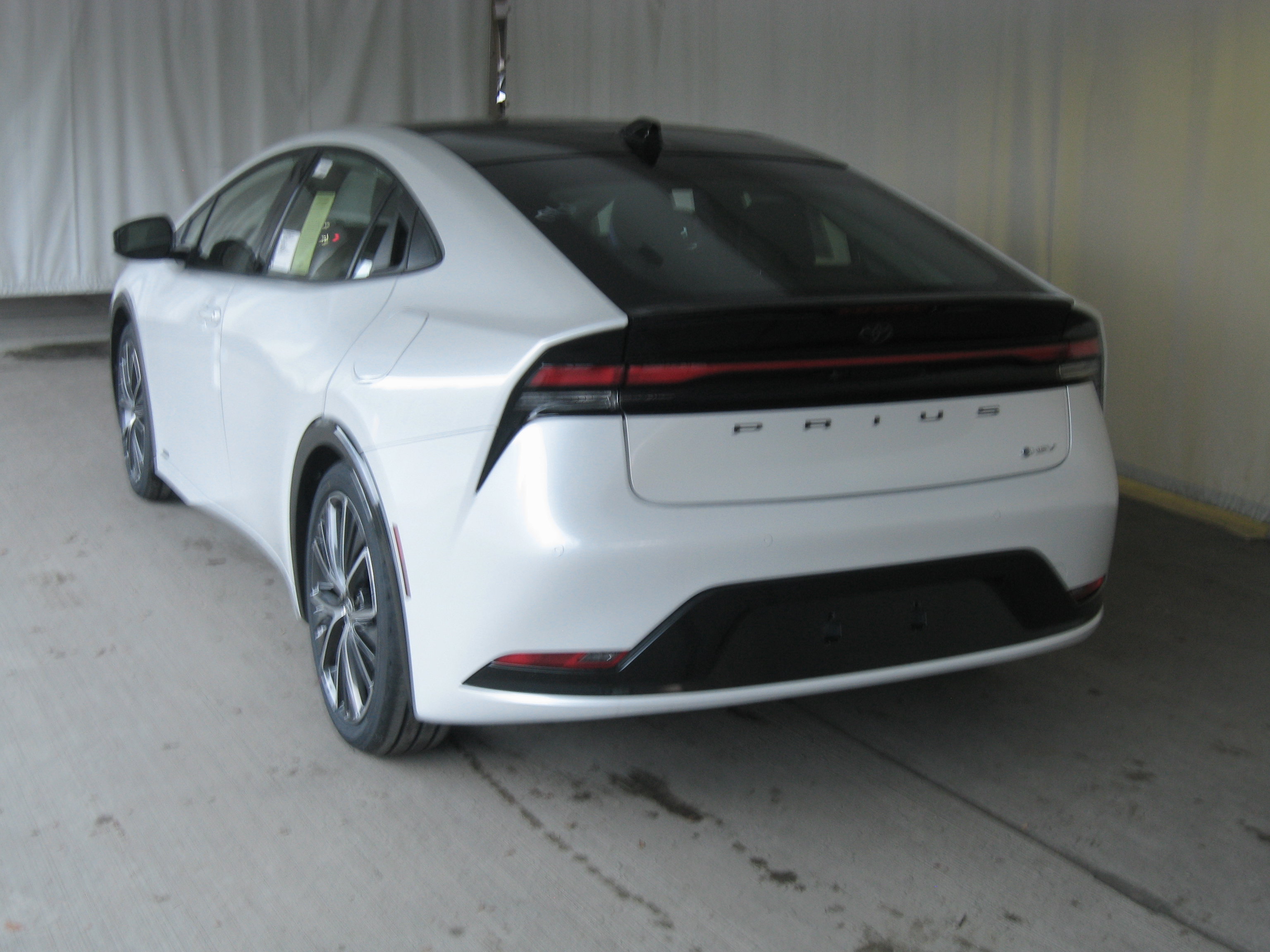 New 2026 Toyota Prius XLE image 7