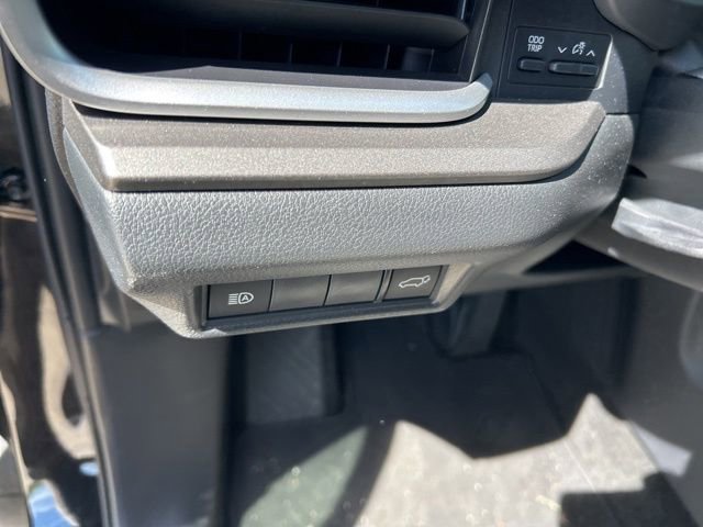 Used 2024 Toyota Grand Highlander XLE image 31