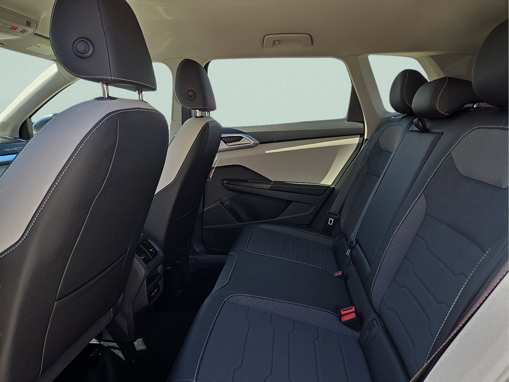 New 2026 Volkswagen Taos SE FWD image 11