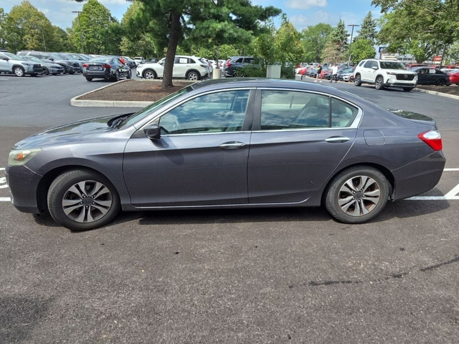 Used 2013 Honda Accord LX image 3