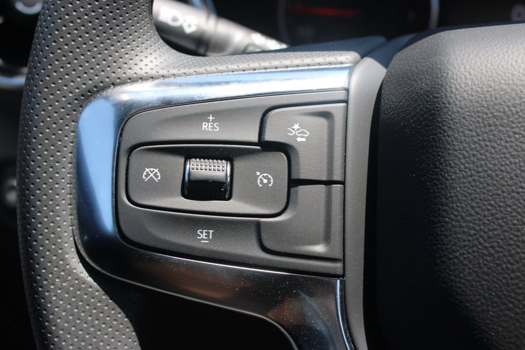 New 2026 Chevrolet Blazer LT w/ Convenience Package FWD image 37