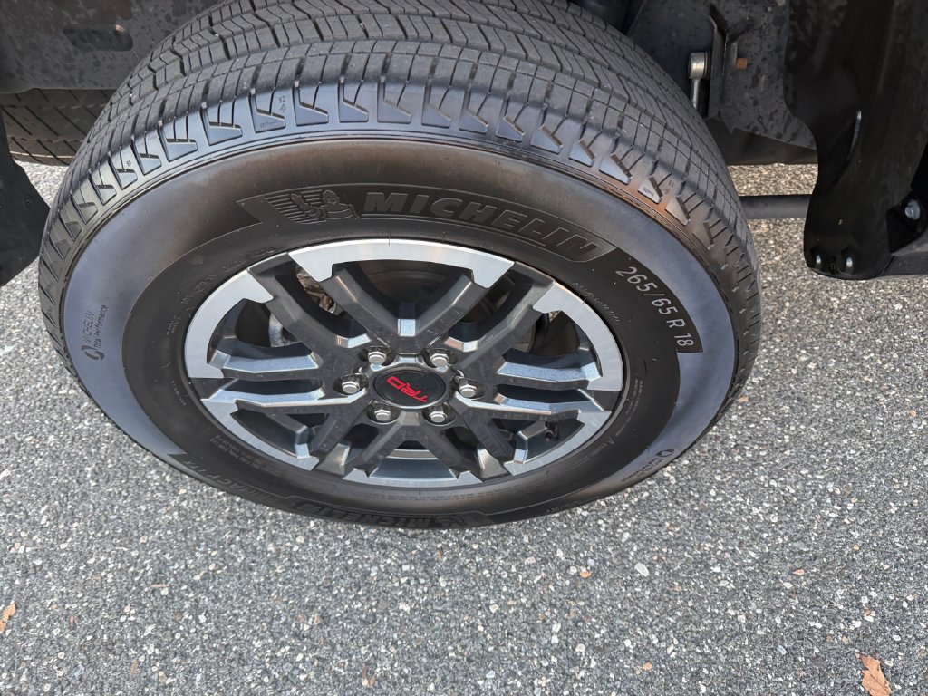 Used 2024 Toyota Tacoma TRD Sport AWD/4WD image 21