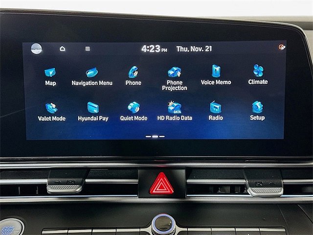 Certified 2025 Hyundai Elantra SEL image 18