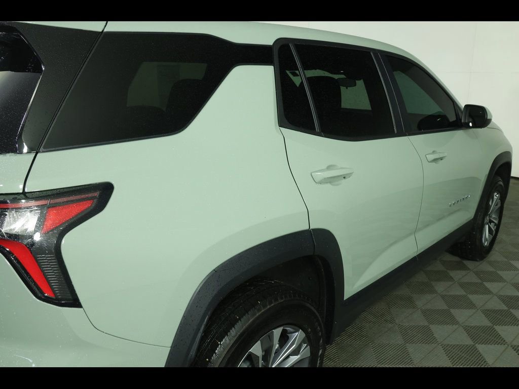 Used 2026 Chevrolet Equinox LT FWD image 19