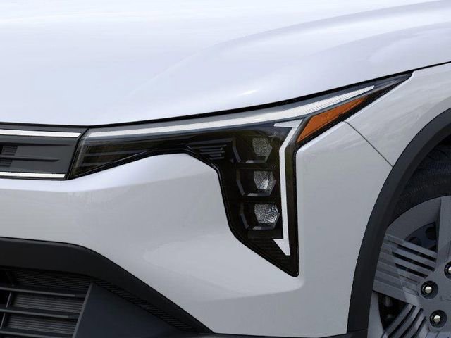 New 2025 Kia K4 FWD image 11