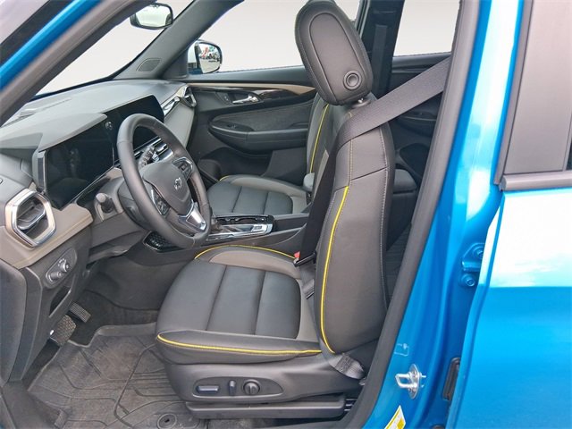 Used 2025 Chevrolet TrailBlazer ACTIV w/ Convenience Package image 9