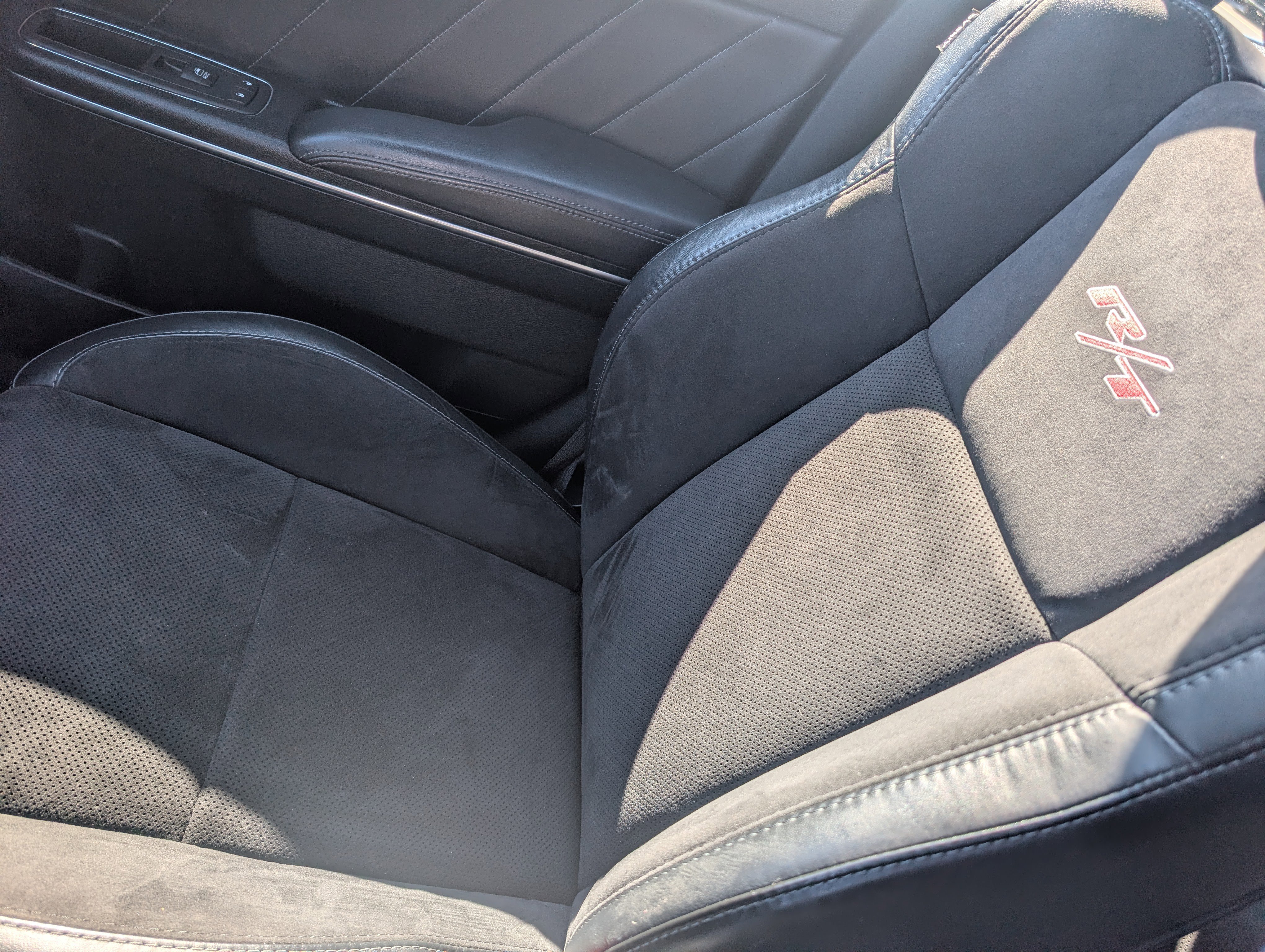 Used 2016 Dodge Charger R/T RWD image 25