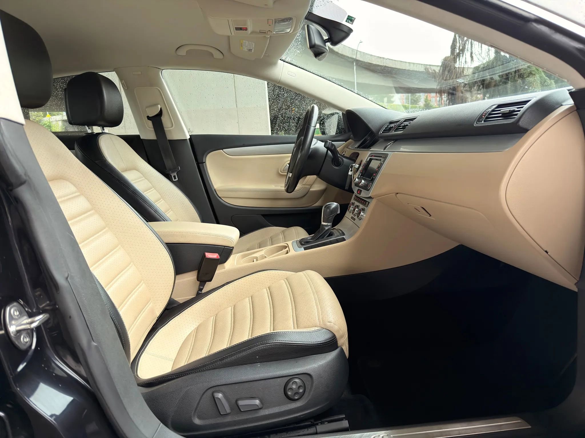 Used 2015 Volkswagen CC Sport image 28