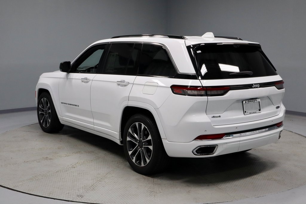 Used 2022 Jeep Grand Cherokee Overland w/ Luxury Tech Group IV image 11