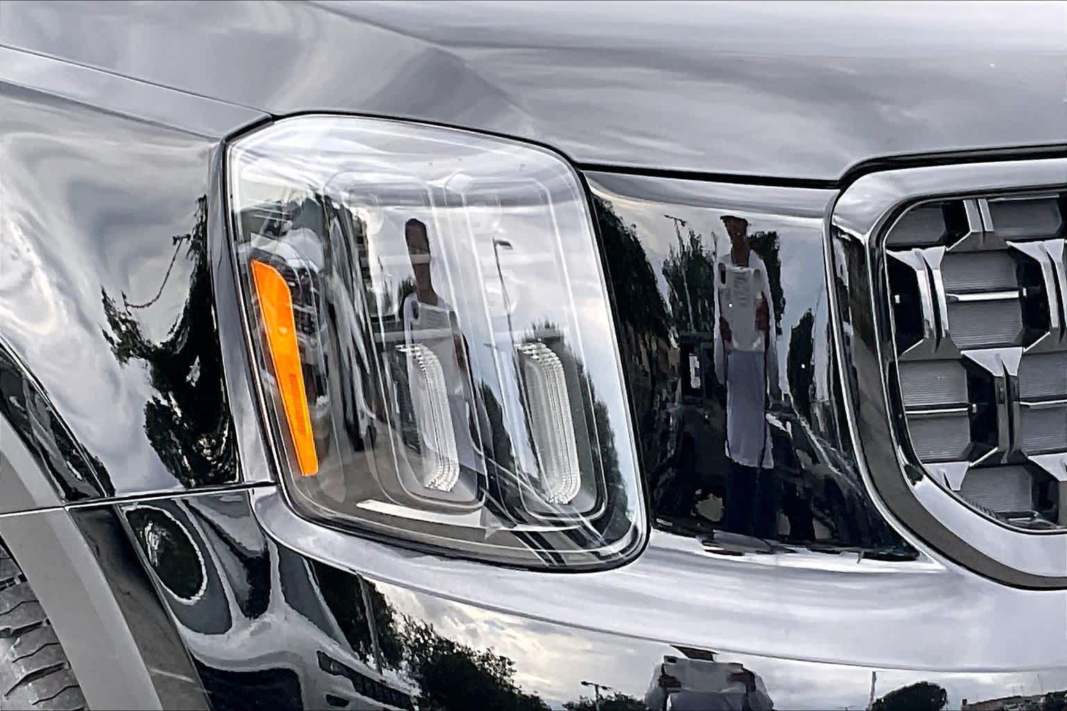 Used 2024 Kia Telluride SX Prestige X-Pro AWD/4WD image 25