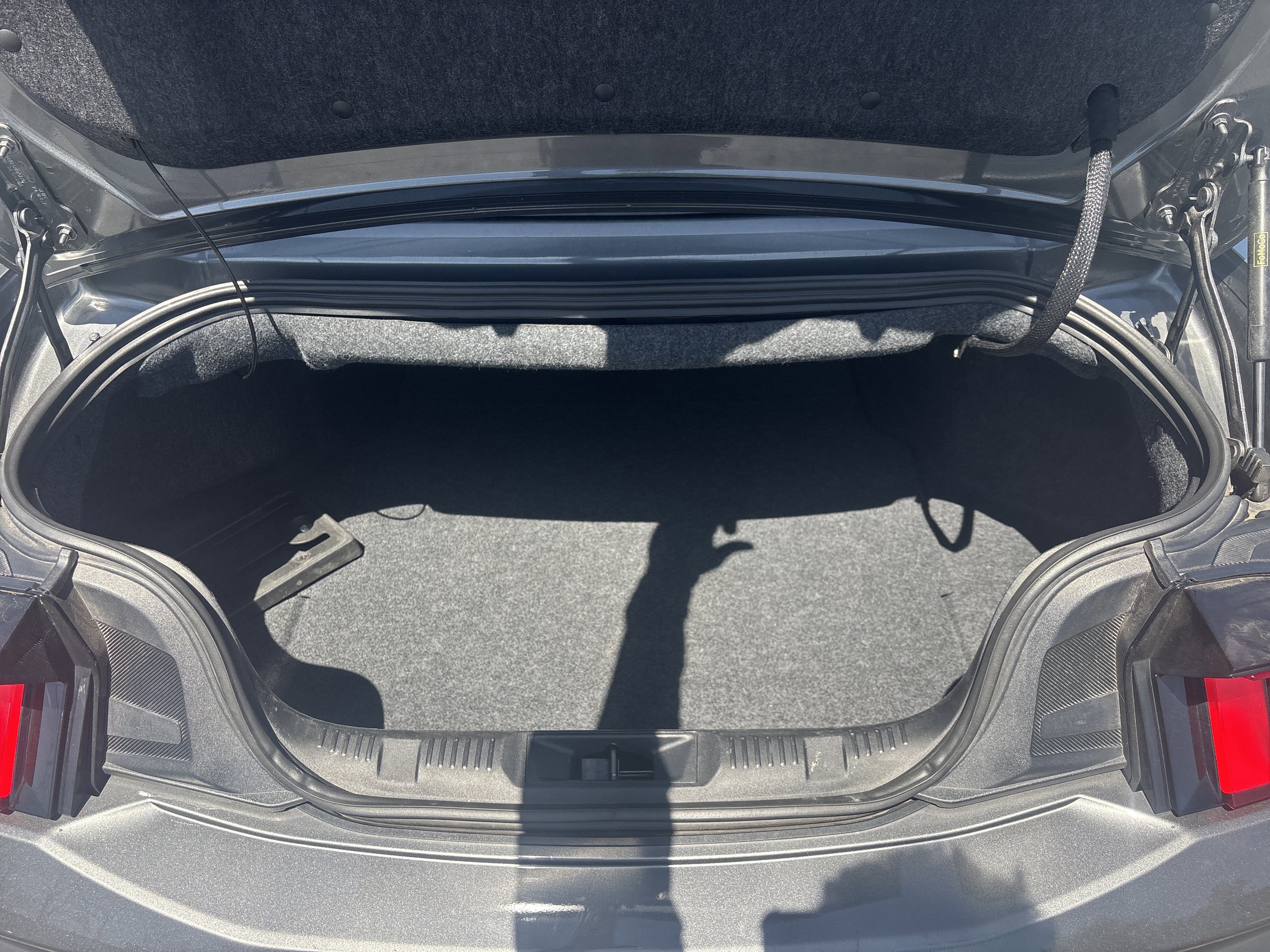 Used 2025 Ford Mustang Premium RWD image 7