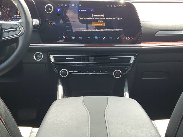 Certified 2025 Chevrolet Traverse Z71 AWD/4WD image 27