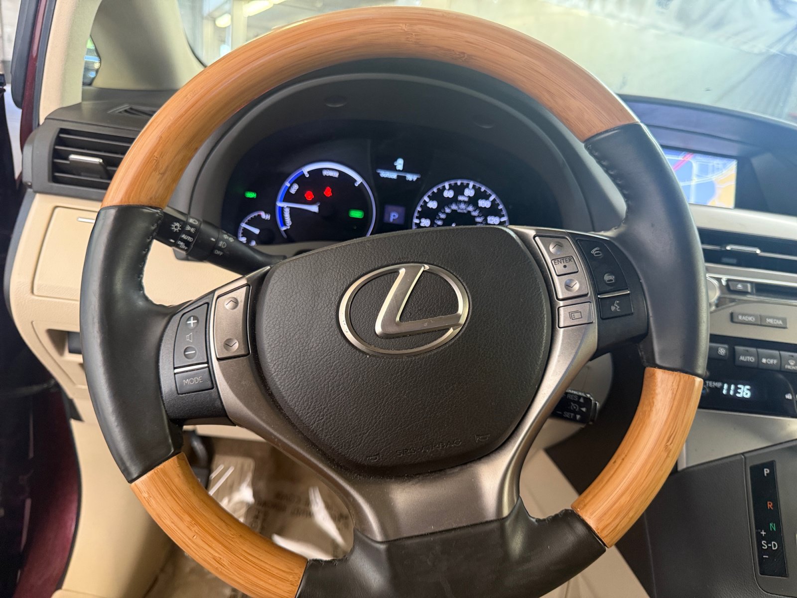 Used 2015 Lexus RX 450h AWD image 9
