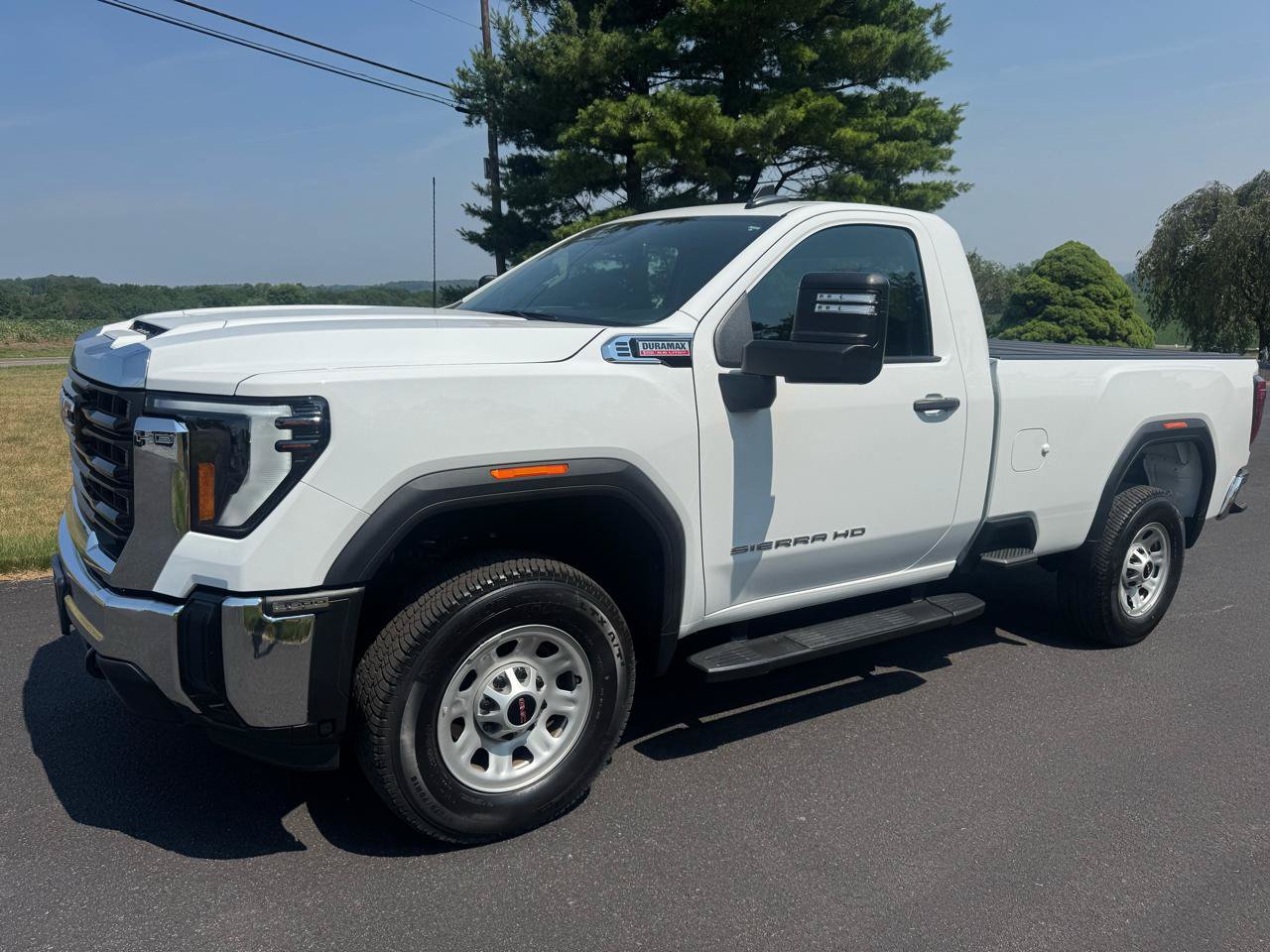 Used 2024 GMC Sierra 3500 Pro w/ Convenience Package RWD image 2