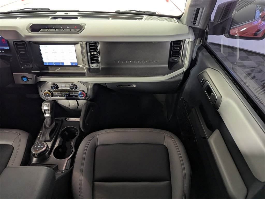 Used 2023 Ford Bronco Big Bend w/ Sasquatch Package image 16