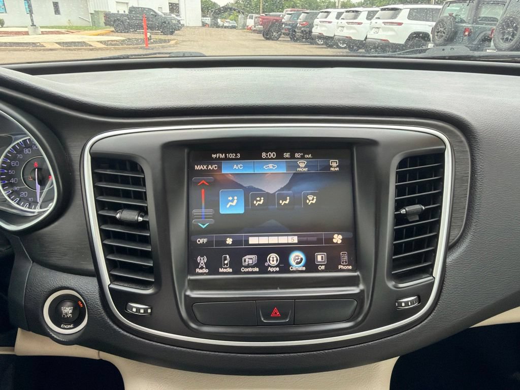 Used 2016 Chrysler 200 Limited w/ Anniversary Edition FWD image 16