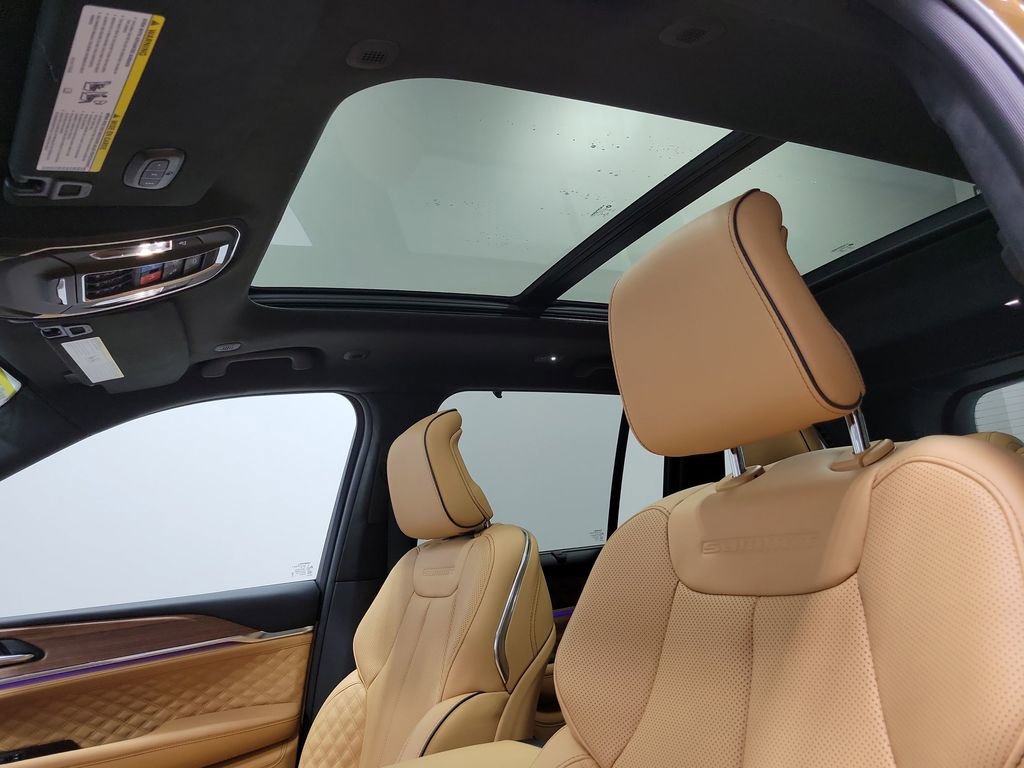 New 2026 Jeep Grand Cherokee Summit AWD/4WD image 12