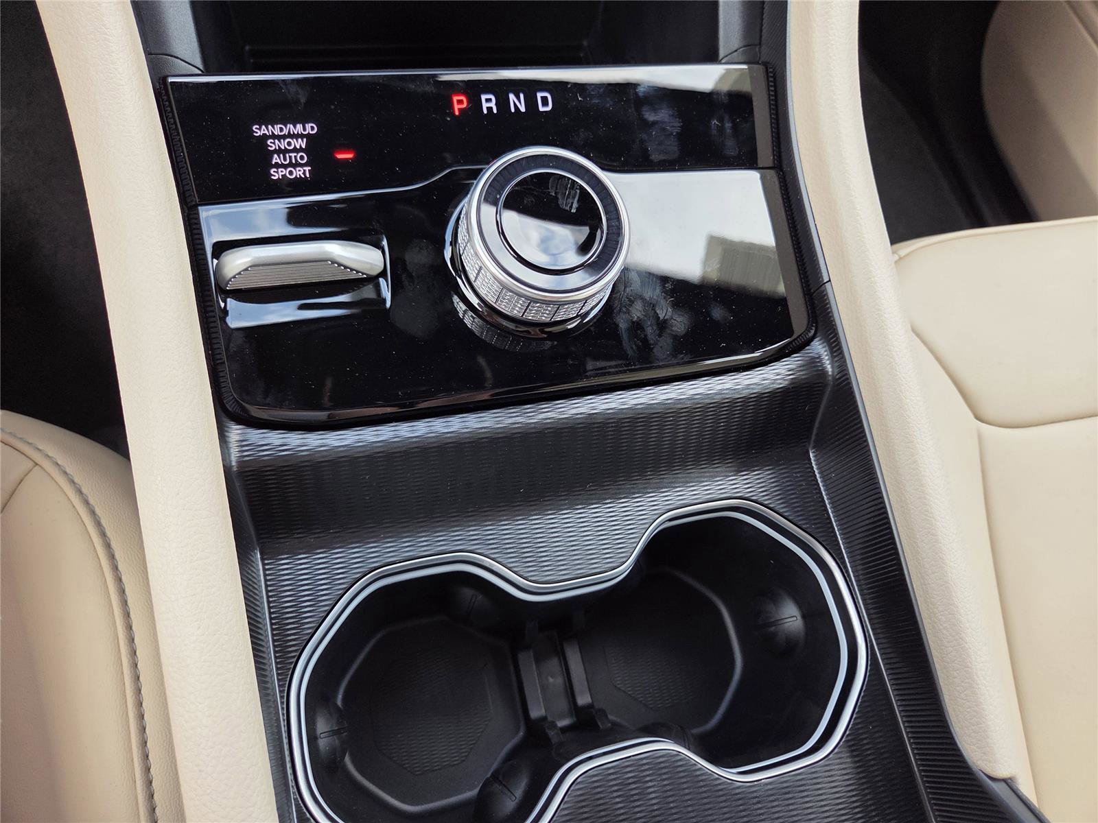 New 2025 Jeep Grand Cherokee Limited w/ Trailer Tow Package image 46