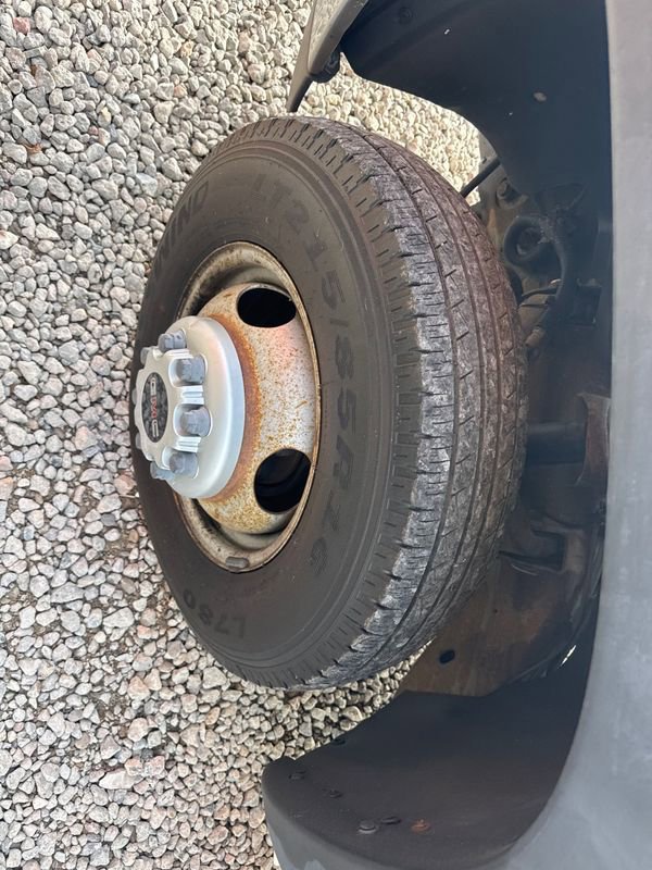 Used 2001 GMC Sierra 3500 SL image 17