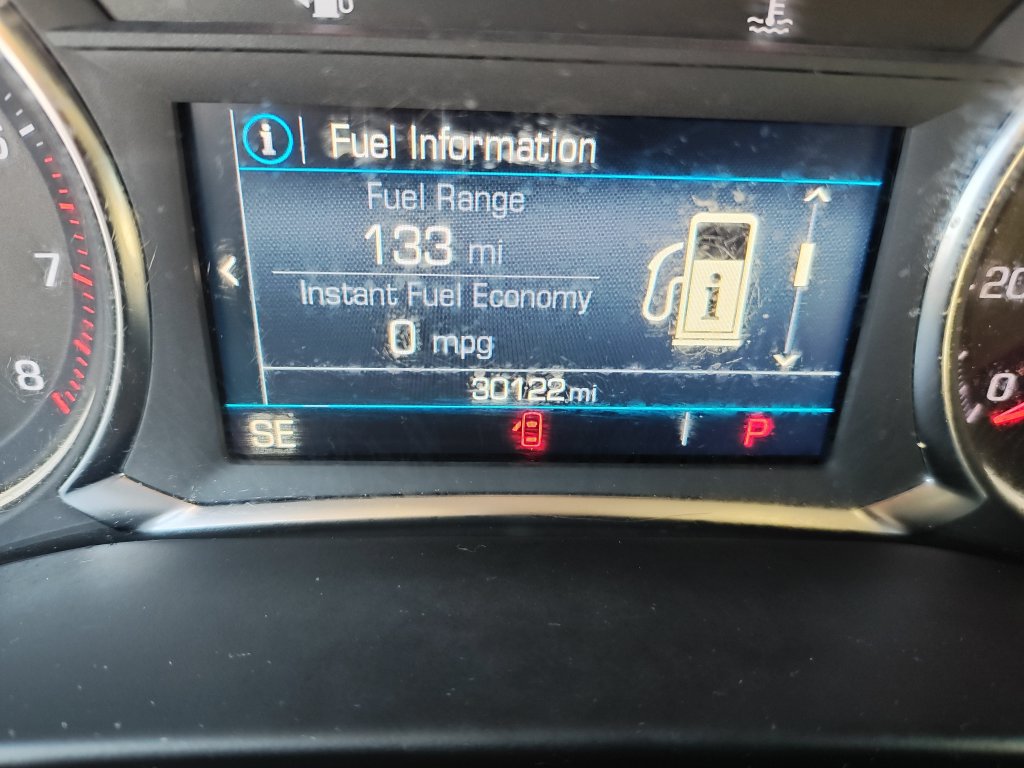 Used 2023 GMC Acadia SLE w/ Driver Convenience Package FWD image 19