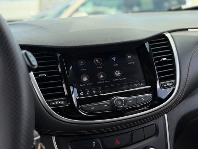 Used 2022 Chevrolet Trax LT AWD/4WD image 21