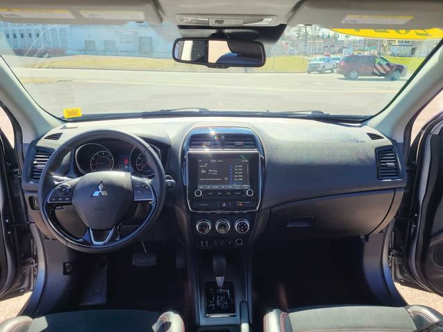 Used 2024 Mitsubishi Outlander Sport SE image 11