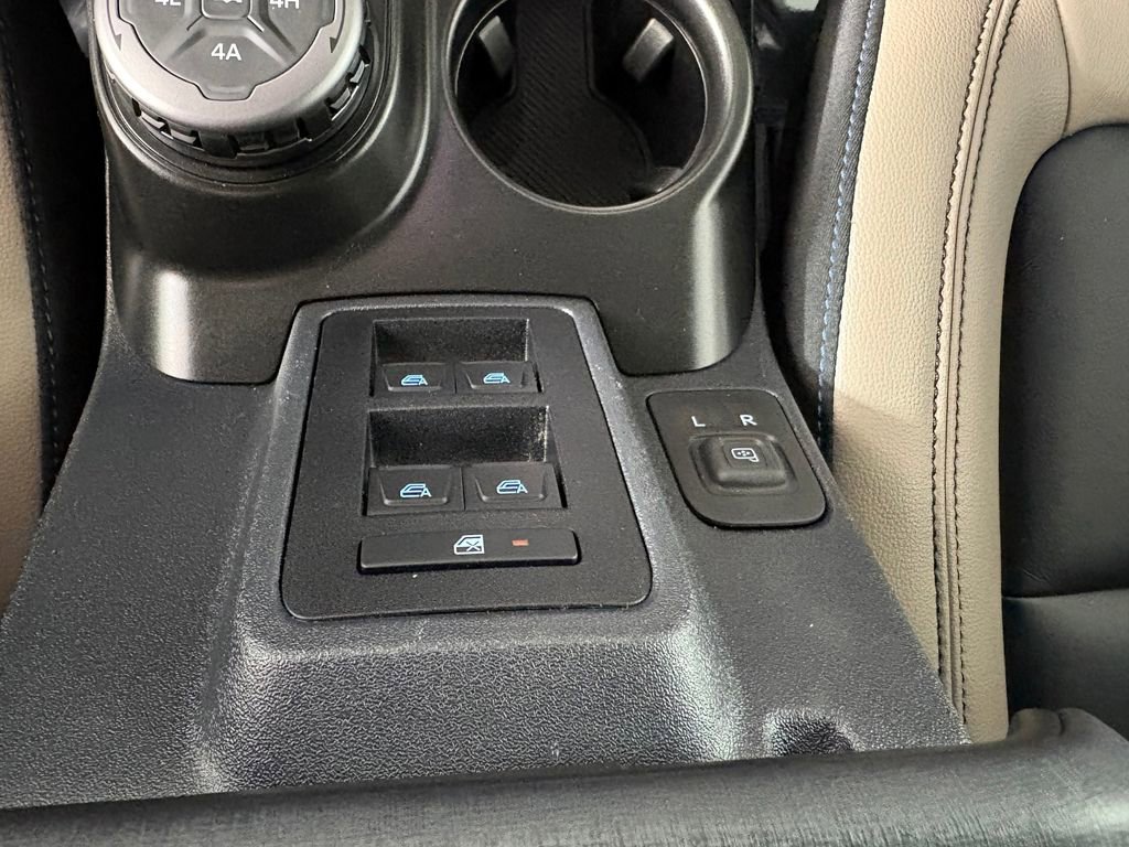 Certified 2023 Ford Bronco Wildtrak AWD/4WD image 20