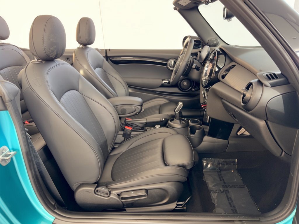 Used 2024 MINI Cooper S w/ Seaside Edition FWD image 30