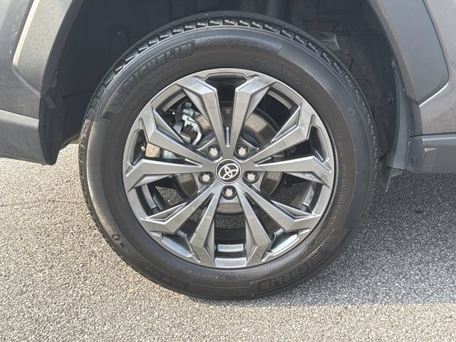 Used 2022 Toyota RAV4 Limited AWD/4WD image 19