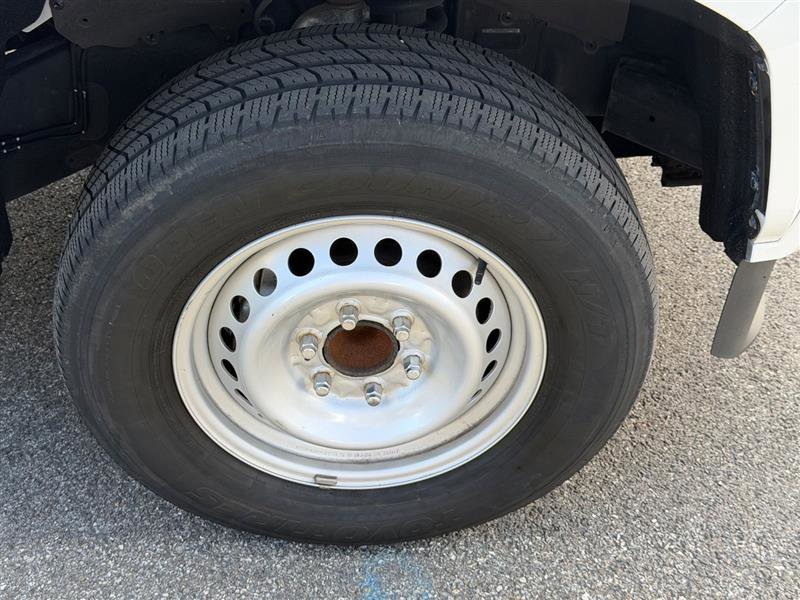 Used 2024 Toyota Tacoma SR image 17