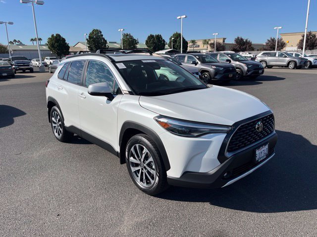 Used 2023 Toyota Corolla Cross XLE w/ Convenience Package