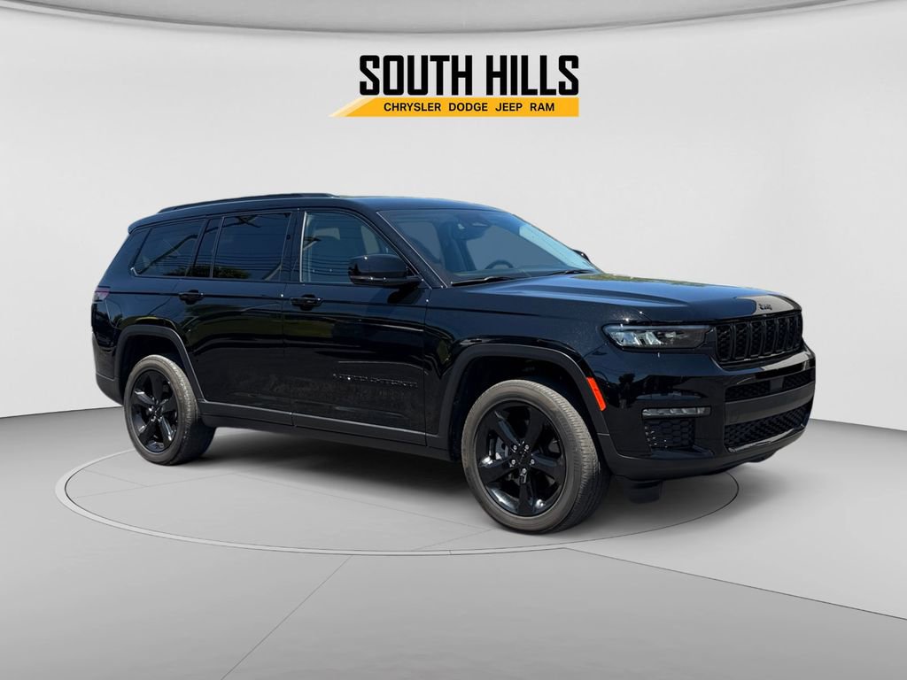 Used 2023 Jeep Grand Cherokee L Limited w/ Black Appearance Package AWD/4WD image 7