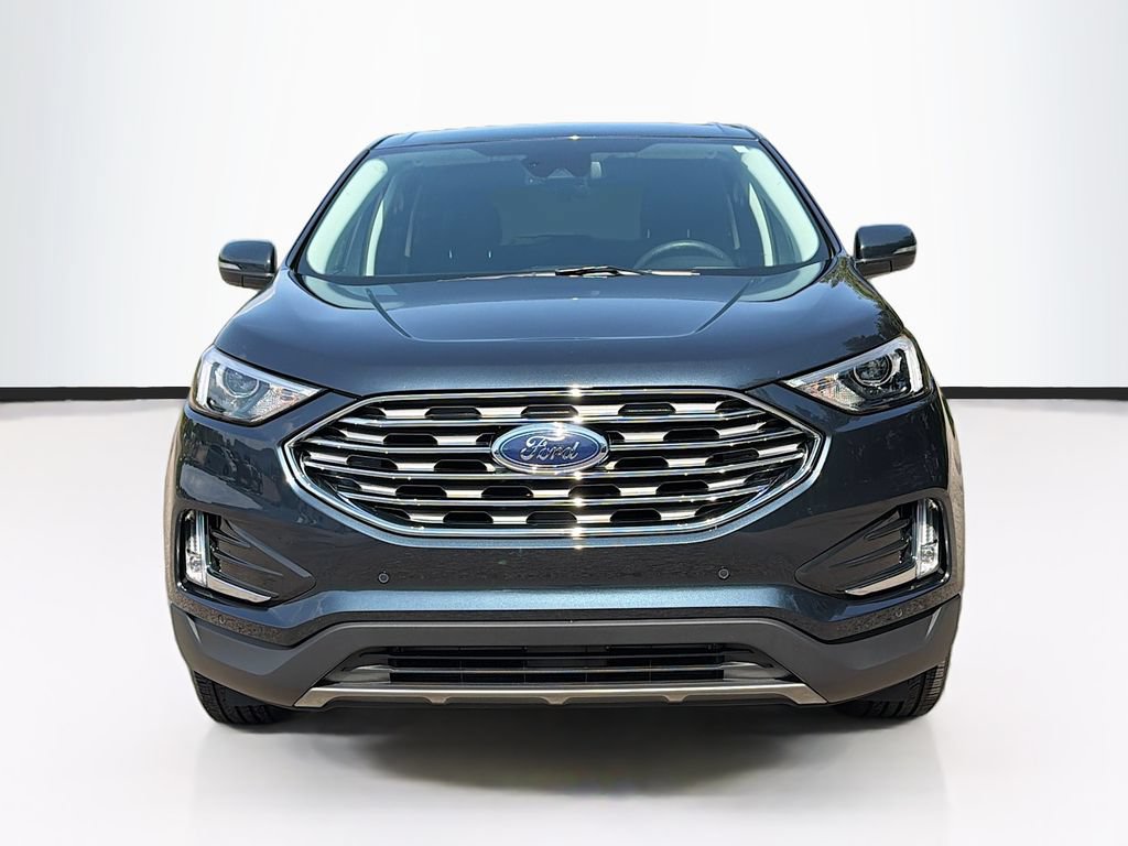 Certified 2024 Ford Edge Titanium AWD/4WD image 2