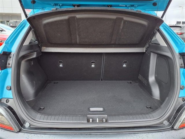 Used 2023 Hyundai Kona Limited image 7