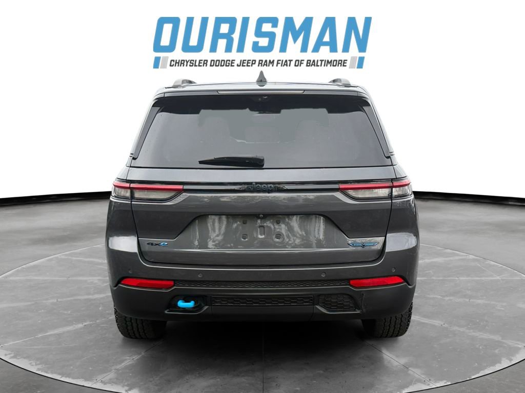 Used 2023 Jeep Grand Cherokee Trailhawk w/ Luxury Tech Group III AWD/4WD image 5