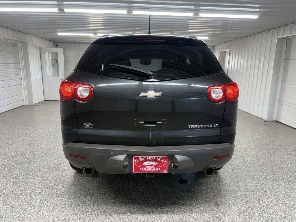 Used 2011 Chevrolet Traverse LT w/ Personal Connectivity Package FWD image 5