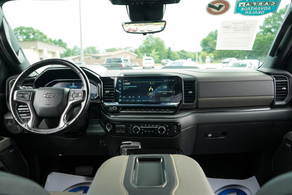 Used 2022 Chevrolet Silverado 1500 ZR2 w/ Technology Package AWD/4WD image 9