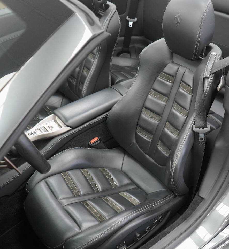 Used 2011 Ferrari California Base 2dr Convertible image 73