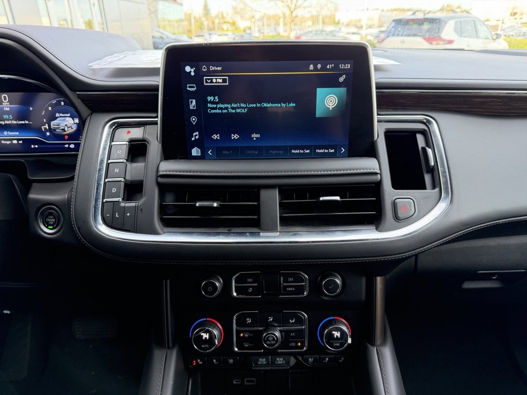 Used 2023 Chevrolet Suburban High Country image 22