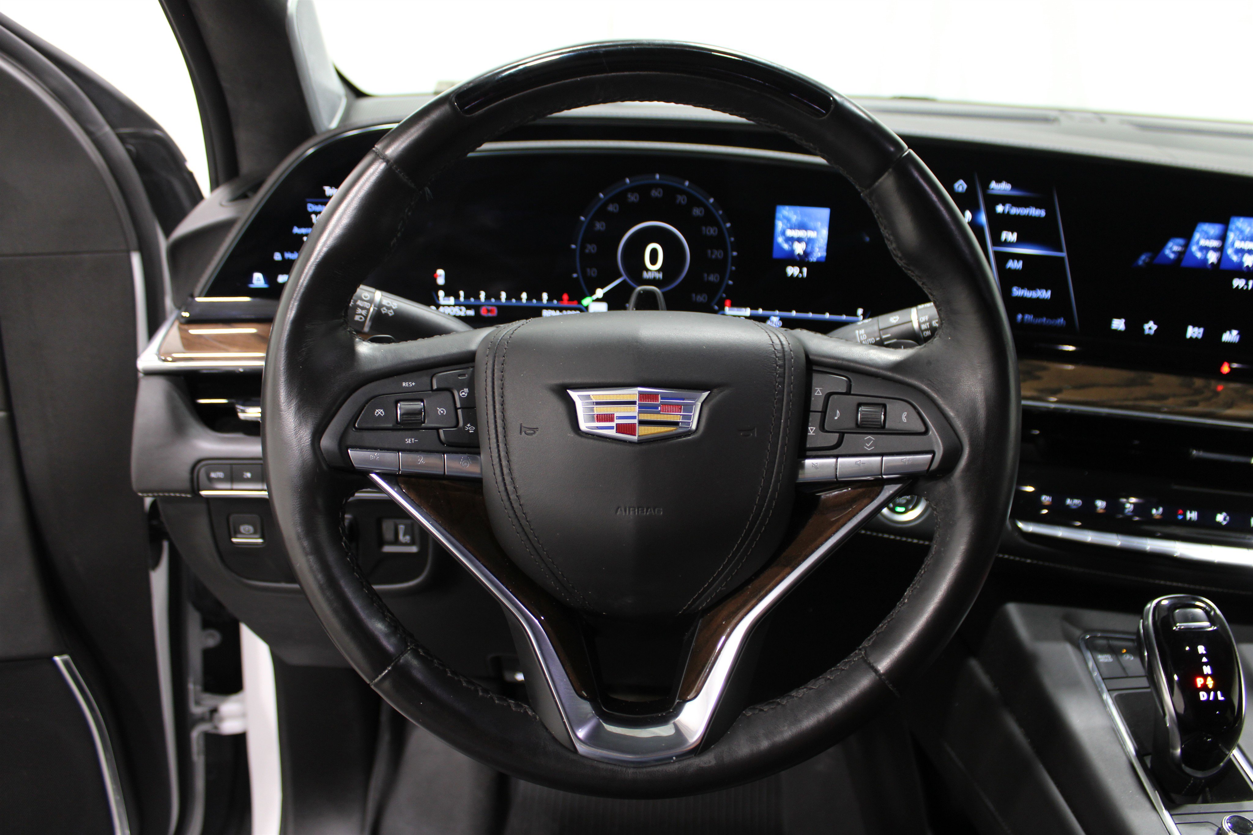 Certified 2024 Cadillac Escalade ESV Sport Platinum image 10