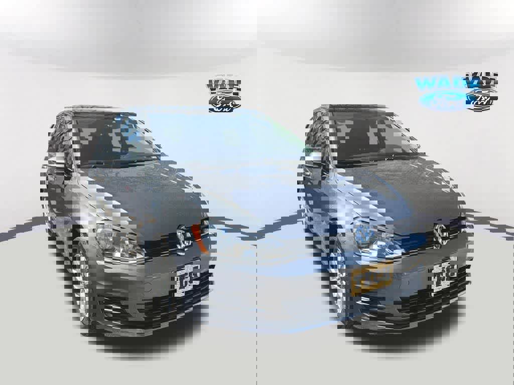 Used 2015 Volkswagen Golf S image 3