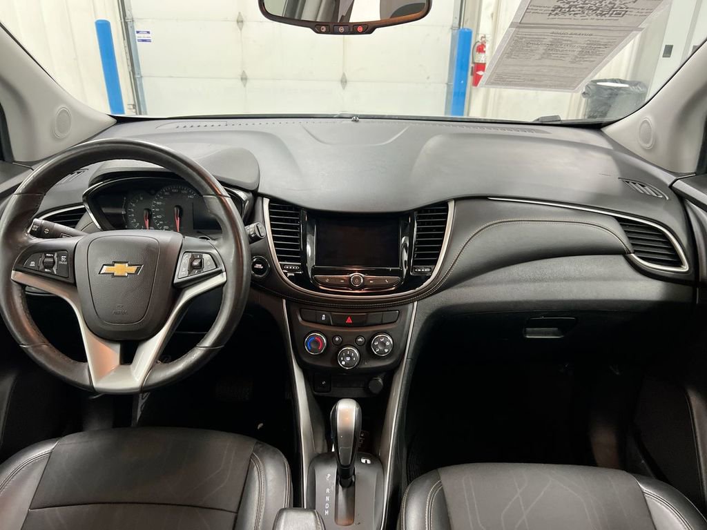 Used 2018 Chevrolet Trax LT w/ LT Convenience Package image 10